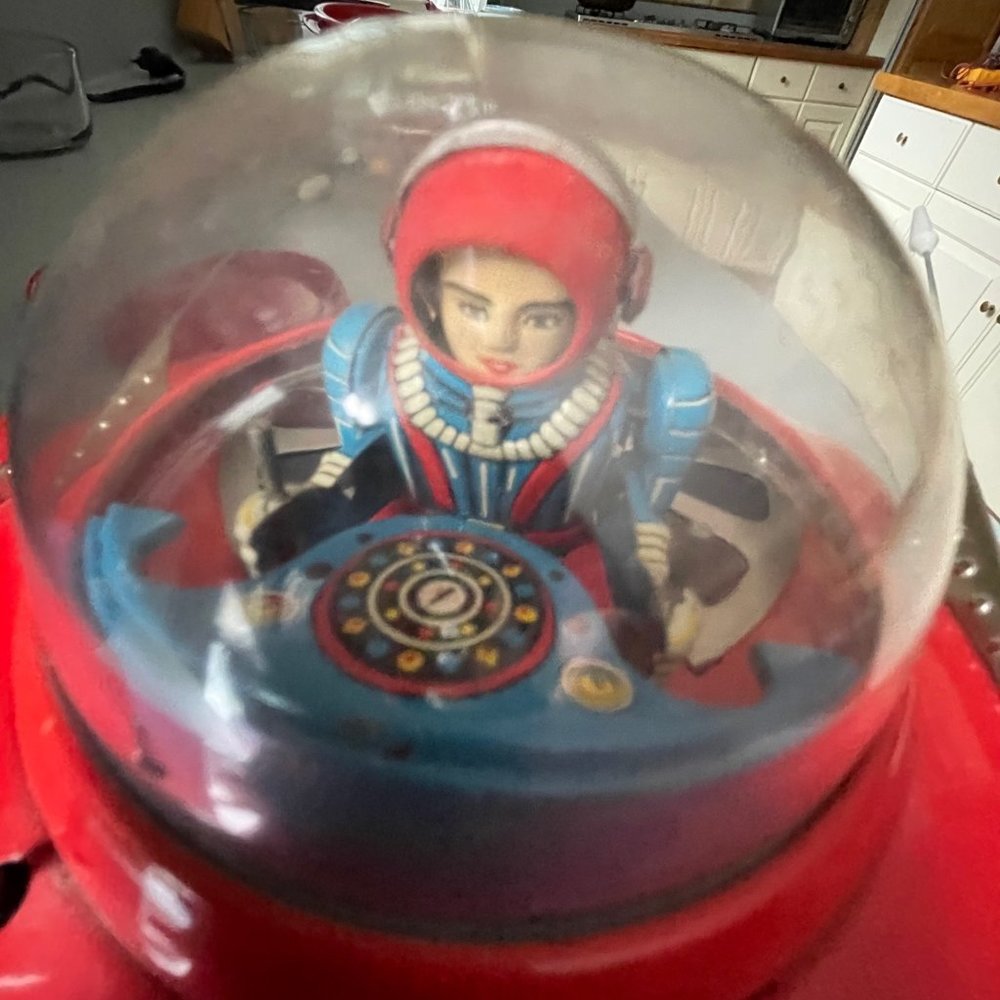 Astronaut Spaceship